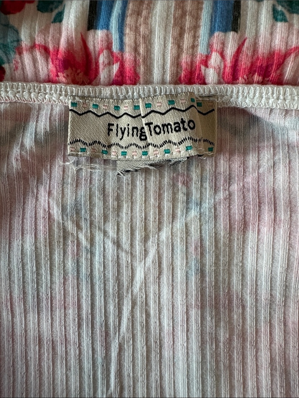 Flying Tomato Off-Shoulder Floral Bell-Sleeve Bodysuit - White, Pink, Blue - Picture 4 of 4
